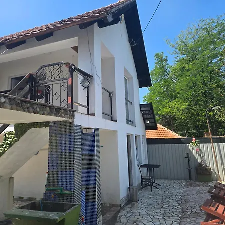 Vila Darkoni2 *
